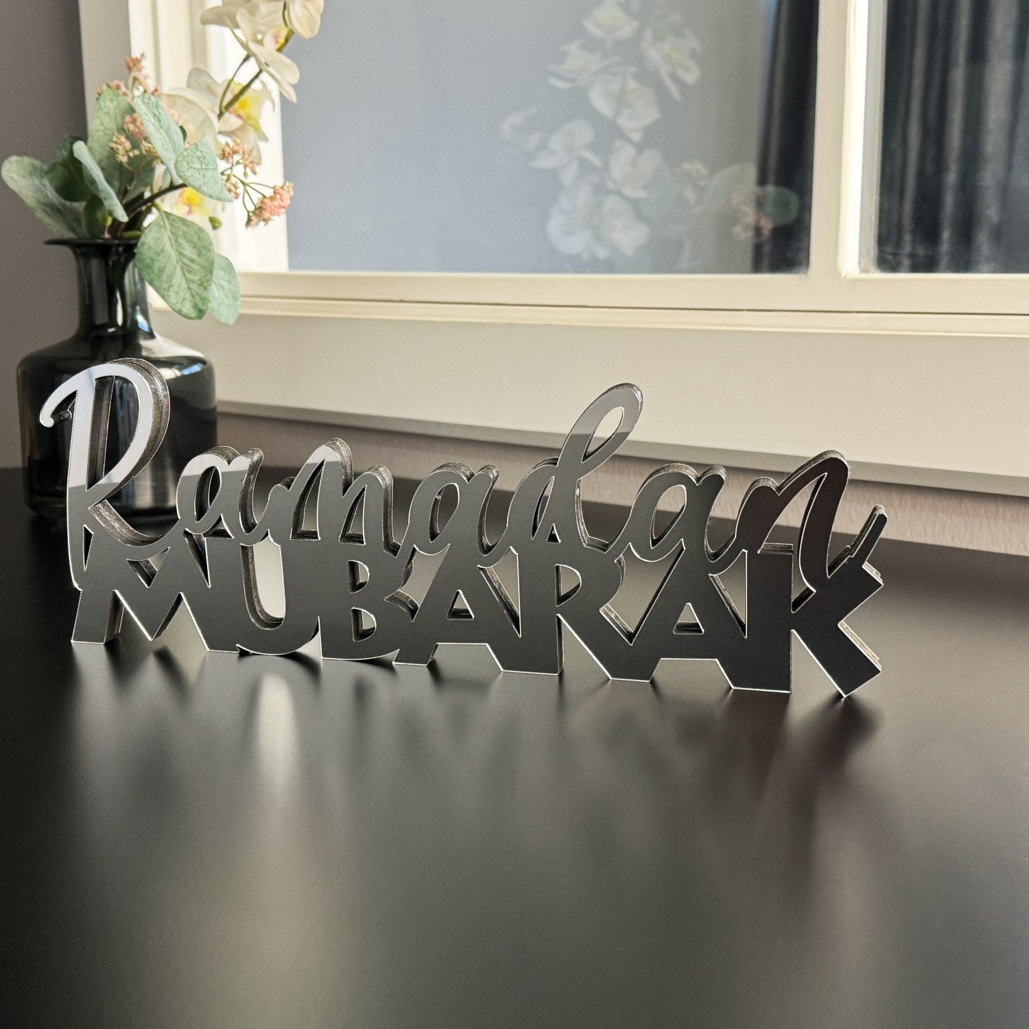 contemporary-ramadan-mubarak-written-tabletop-decor-islamic-celebration-shukranislamicarts